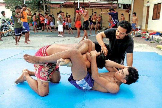 Khmer Wrestling (Boak Cham Bab) 