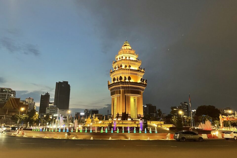 Independence Monument © Bank-IntoCambodia