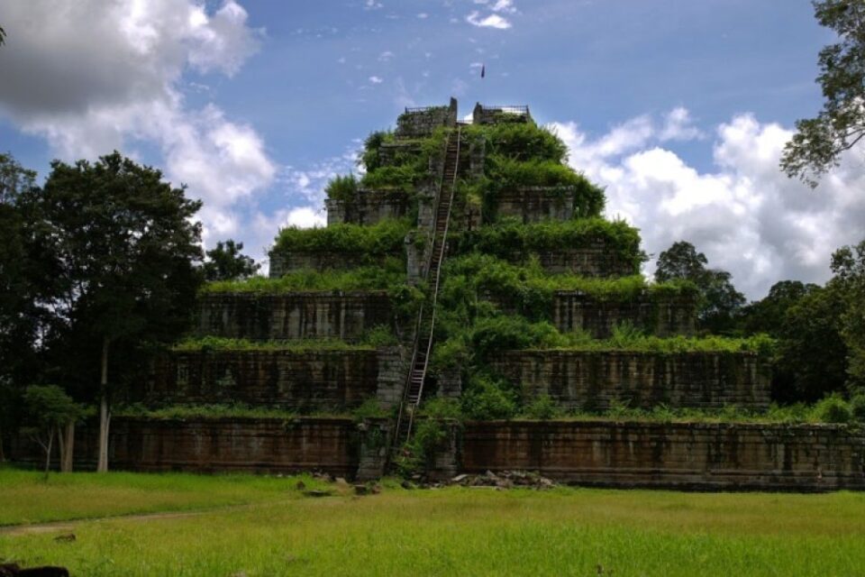 Koh Ker Temple 